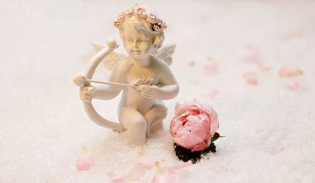 love-angel-1889683__480.jpg