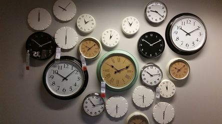 wall-clocks-534267__480.jpg